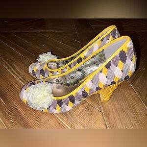 Poetic (License)Licence London - Picnic Ready Platform heels - Adorable - size 7